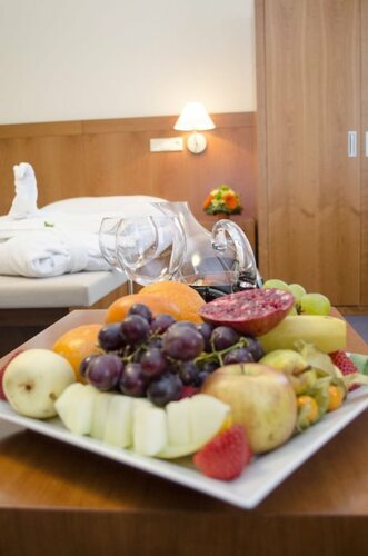 Hotel Reza, Забронировать Отель Франтишковы-Лазне Рудные горы, рядом с Городской музей Франтишкови-Лазне
