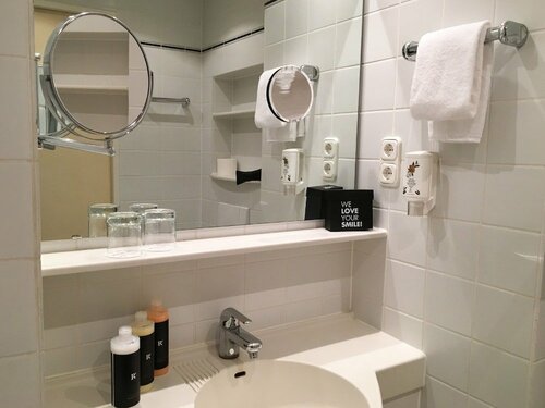 SCOTTY & PAUL Hotel Deggendorf, Забронировать Отель Отели Баварии с парковкой, Парковка