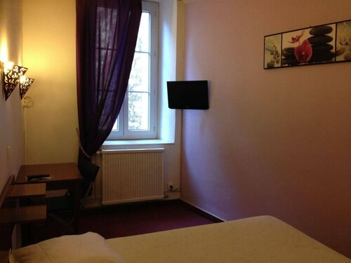Au Nouvel Hôtel, Забронировать Отель Тулон Var coast