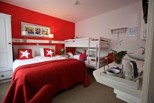 B&B - Pension Perruque, Rezerwuj Bed and Breakfast Hotele 4-gwiazdkowe w Fryzja, 4*