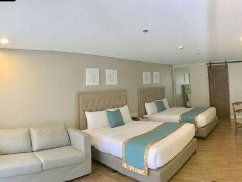 Royale Parc Hotel Tagaytay, Забронировать Отель Тагайтай Лусон