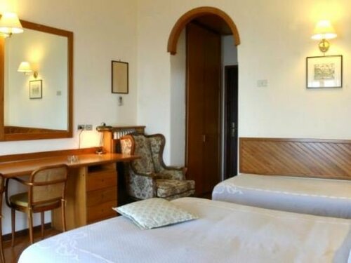 Villa Pina Antico Francischiello Hotel, Rezervați Hotel Hoteluri în Puolo cu mic dejun, Mic dejun