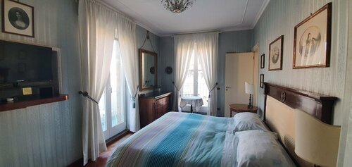 La Casa Di Bruno Napoli, Забронировать Отель «постель и завтрак» Отели Неаполя с парковкой, рядом с Концертный зал «Напулитаната», Парковка