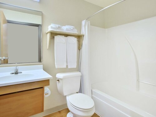 Extended Stay America Select Suites - Pensacola - Northwest, Забронировать Отель Пенсакола-Бич Панхэндл Флорида