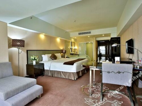 Clayton Hotel, Rezervați Hotel Hoteluri în Guangdong cu parcare, Parcare