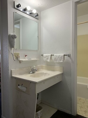 Copper Manor Motel, Забронировать Мотель Отели Нью-Мексико с парковкой, Парковка