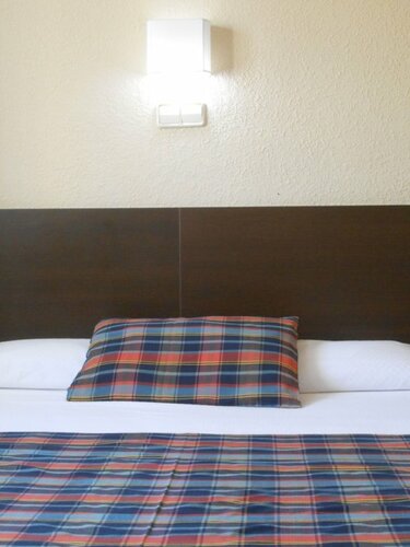 Hostal El Callejón, Забронировать Отель Отели Таррагоны с парковкой, Парковка