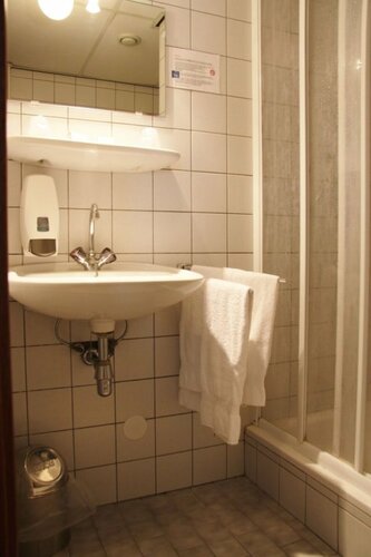 Restaurant Op De Beek, Prenota Hotel Beek 