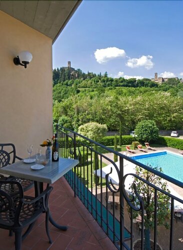 Parc Hotel, Забронировать Отель Отели Поппи с завтраком, Завтраки