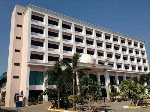 River Hotel The Budget, Забронировать Отель СПА-отели Nakhonpathom Province, SPA-услуги