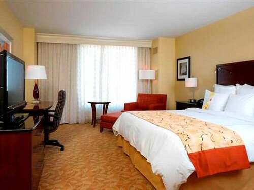 Raleigh Marriott City Center, Забронировать Отель Роли Raleigh-Durham Metropolitan Area