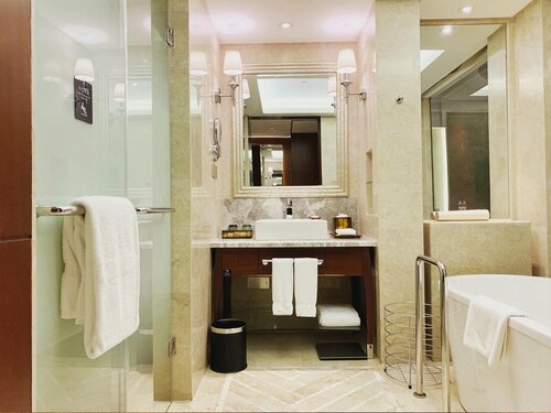 Sheraton Nanchang Hotel, Забронировать Отель Дунху Наньчан