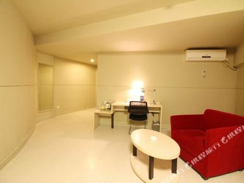 Jinjiang Inn Qingyuan Qingxin Avenue Mountain View, Забронировать Отель Отели Цинъюань с парковкой, Парковка