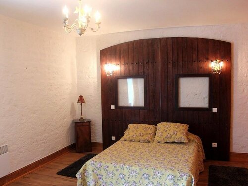 Domaine des Chais, Rezerwuj Hotel Hotele i noclegi w Thenac, Hotel