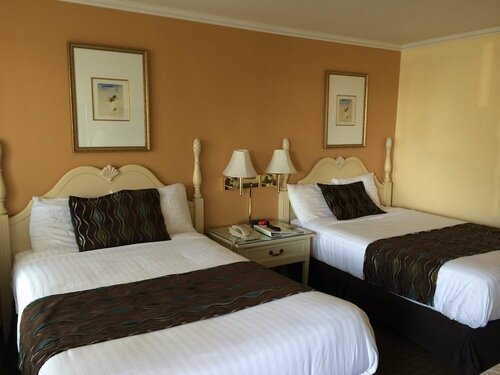 Oasis Inn and Suites, Забронировать Мини-отель Санта-Барбара Santa Barbara and Vicinity
