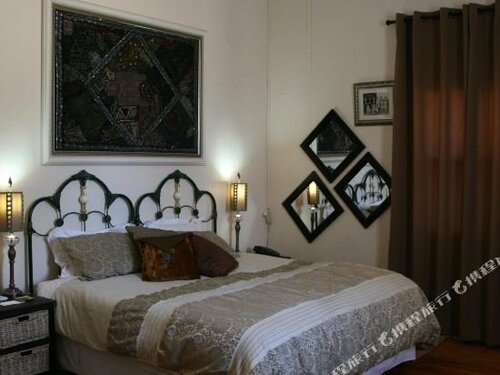 Aletheim Guest House, Забронировать Гостевой дом Отели Кимберли с бассейном, рядом с Hoffe Park Stadium, Бассейн