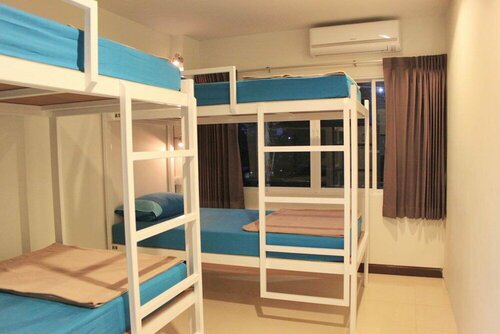 Ananas Central Phuket Hostel, Забронировать Хостел Вичит 