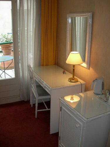 Hotel Monceau Wagram, Забронировать Отель 17-й округ: Батиньоль Париж, рядом с Концертный зал Плейель