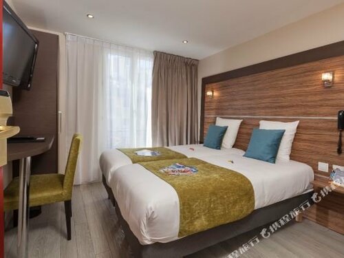 Hotel Apolonia Paris Montmartre; Sure Hotel Collection by Best Western, Забронировать Отель 18-й округ: Монмартр Париж, рядом с Chez Ma Cousine Cabaret