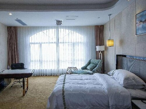 Lavande Hotel Yangjiang Xiping Road Wal-Mart Branch