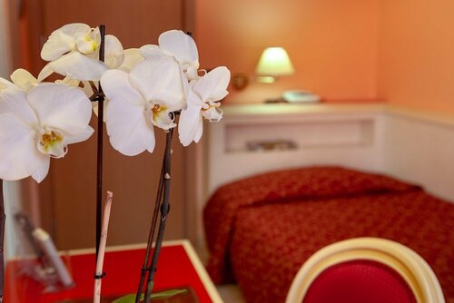 Hotel Mondial, Varaa Hotelli Porto Recanati Conero