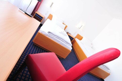 Hotel in Herrenhausen, Забронировать Отель Штёкен Ганновер