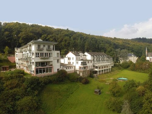 Akzent Waldhotel Rheingau, Забронировать Отель Бизнес-отели Rhine District, 4* 5*