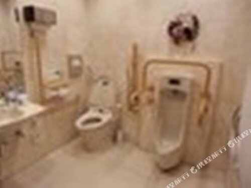 Toyoko Inn Osaka Honmachi No1, Забронировать Отель Отели Осаки 3 звезды, рядом с Конференц-центр MyDome OSAKA, 3*