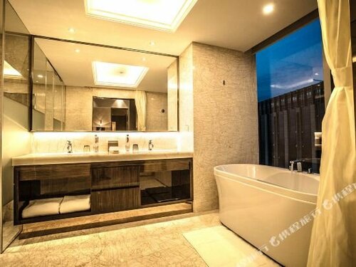 Shanghai Fuyue Hotel, Забронировать Отель Сунцзян район Шанхая