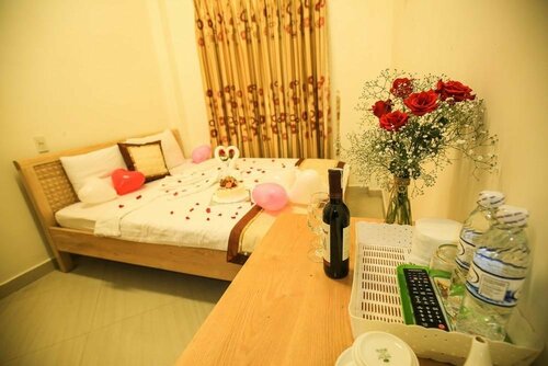 Happy Day Hotel, Забронировать Отель Далат Ламдонг, рядом с Площадь Лам Вьен
