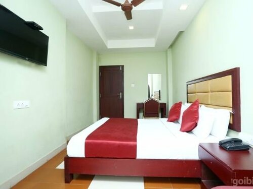 OYO 15190 Select Residency, Book Hotel Calicut New Delhi