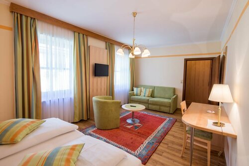 Gasthof-Restaurant Kollar Göbl, Rezervați Hotel Hoteluri în Western Styria cu mic dejun, Mic dejun