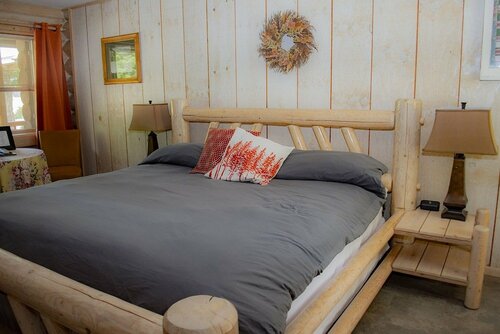 Log Inn Bonners Ferry, Reserva ahora Hotel Bonners Ferry Idaho