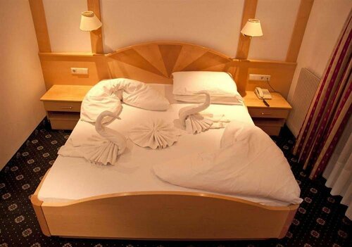 Hotel Chrys, Забронировать Отель Отели Больцано 3 звезды, 3*