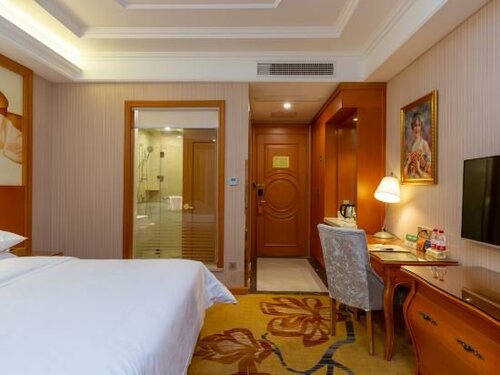 Vienna Hotel Rugao Zhengxiang Square, Book Hotel 4-stjernede hoteller i Rugao, 4*