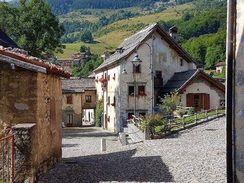Albergo Canella, Buchen Sie Hotel Fuipiano Valle Imagna 
