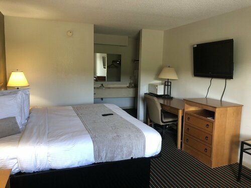 Budget Inn