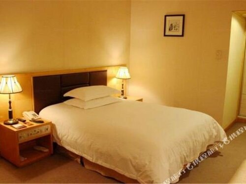Guangzhou Sanyu Hotel, Забронировать Отель Отели Гуанчжоу с парковкой, рядом с Guangzhou Friendship Store, Парковка