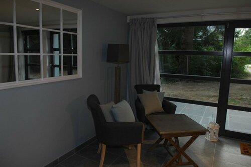 B&B Des Heures Claires, Book Bed and Breakfast La Hulpe 