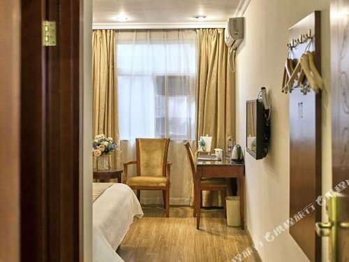 GreenTree Inn Foshan Longjiang Town North Fenghua Road Express Hotel, Rezervați Hotel Foshan Foshan Area