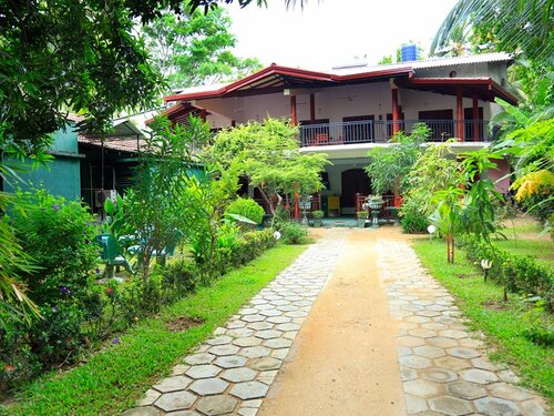 La Safari Inn, Rezervasyon Otel Wirawila Southern Province