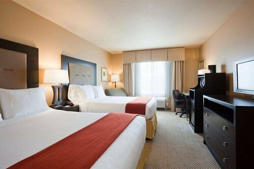 Holiday Inn Express Fort St John by IHG, Book Hotel Hoteller i Britisk Columbia med pool, Swimmingpool