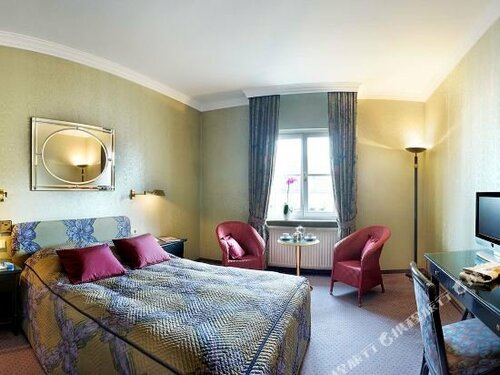 Hotel Liebig, Забронировать Отель Бизнес-отели Франкфурт-на-Майне, рядом с Rothschildpark, 4* 5*