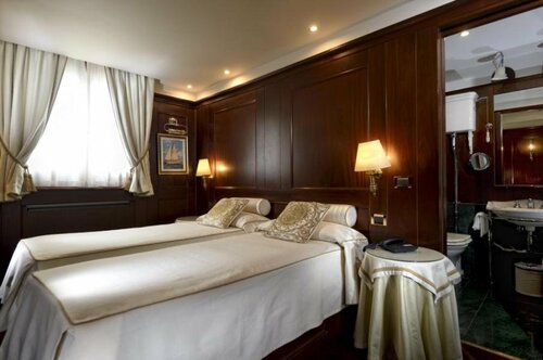 Hotel Bucintoro, Book Hotel Castello Venice