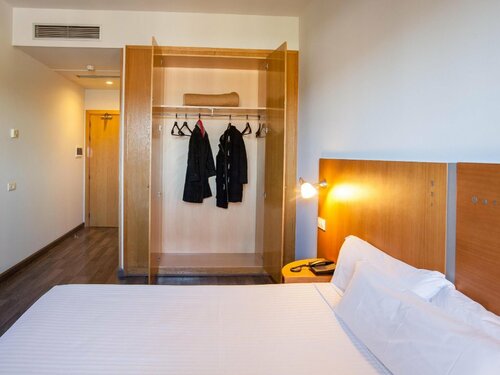 B&B HOTEL Barcelona Mollet Porta de Gallecs, Reserva ahora Bed & breakfast Mollet del Vallès 