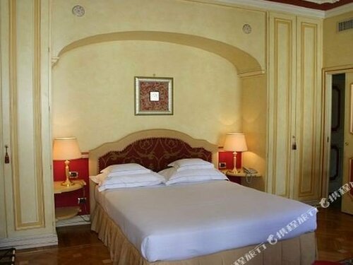 Petit Palais Hotel De Charme, Забронировать Отель Отели Милана 4 звезды, 4*