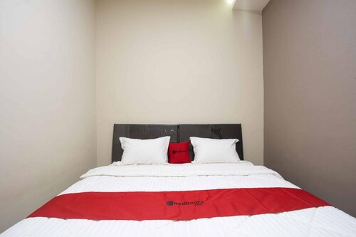RedDoorz near IPB Dramaga Bogor, Reserva ahora Hostal o pensión  