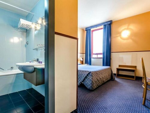 Columbus Sea Hotel, Забронировать Отель Отели Генуи с парковкой, Парковка