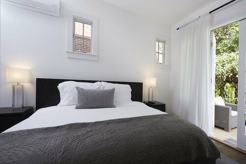 Station Inn Pawling, Book Pension  