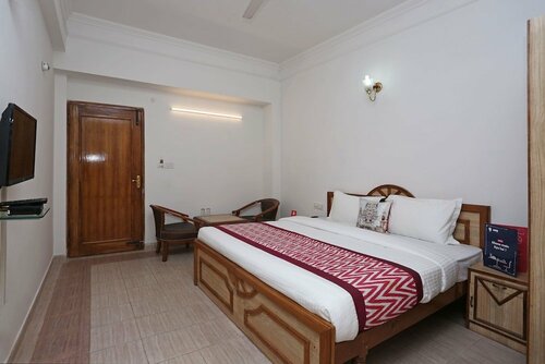 OYO 10072 Hotel Amrit Regency, Забронировать Отель Отели Дехрадун 3 звезды, 3*
